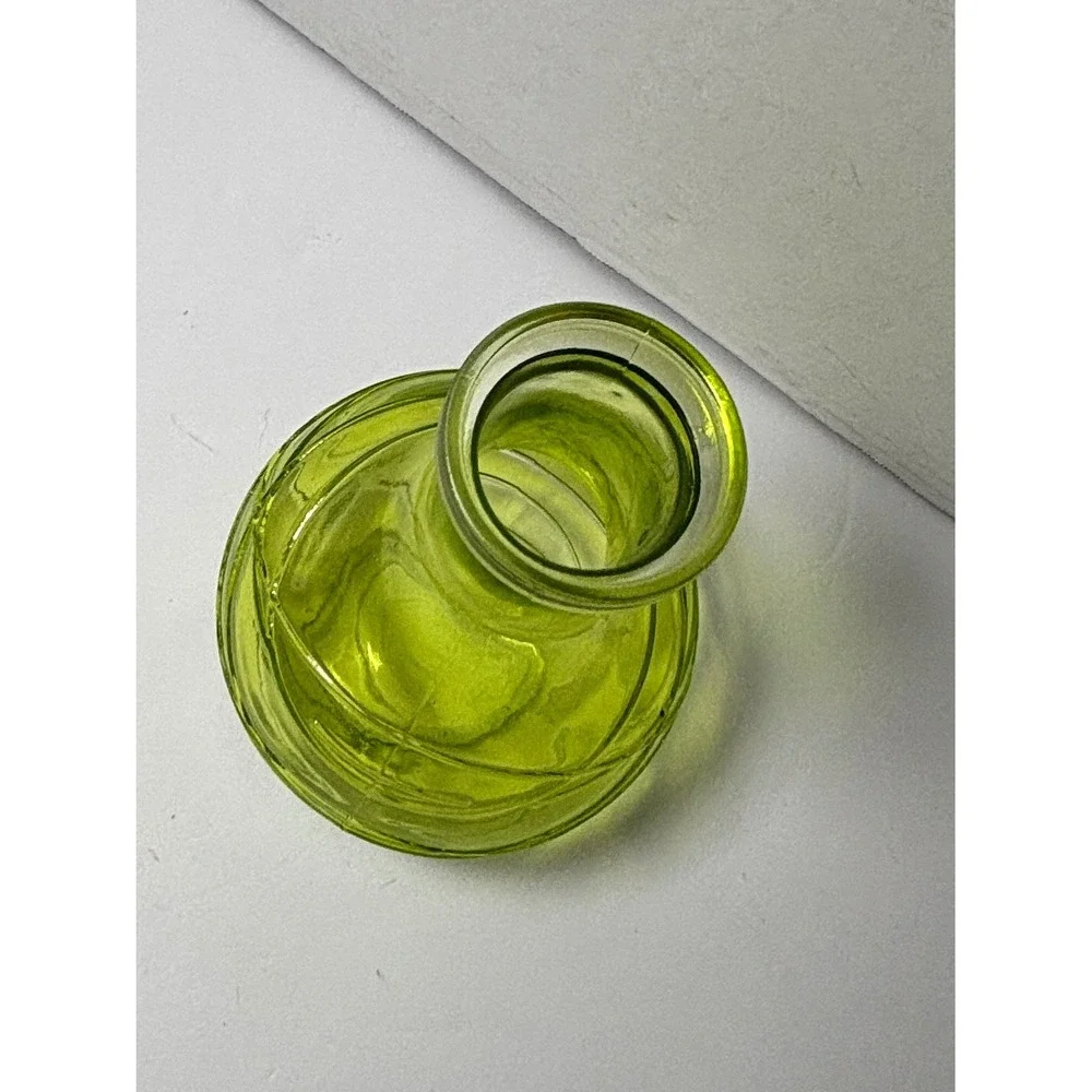 N/A unbranded chartreuse